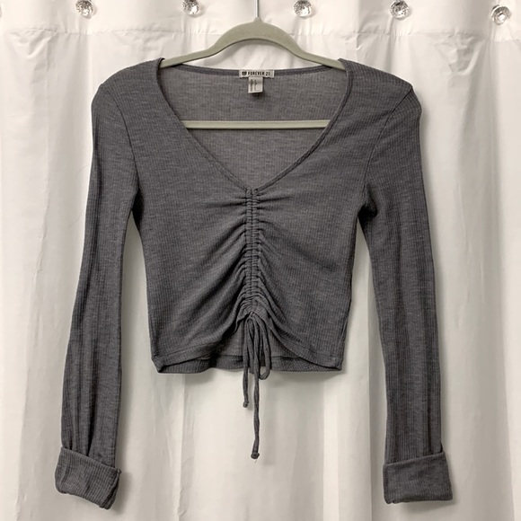 “Forever 21” Long Sleeved Crop - Picture 1 of 2